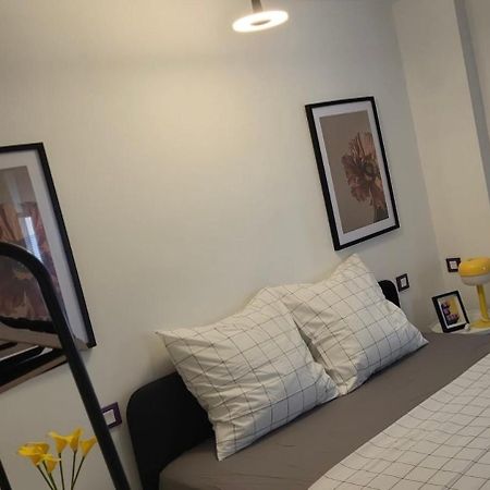 Spacious Town House With Balcony Montagnac  Eksteriør billede