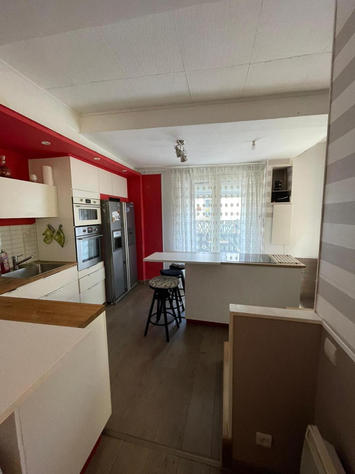 Spacious Town House With Balcony Montagnac  Eksteriør billede